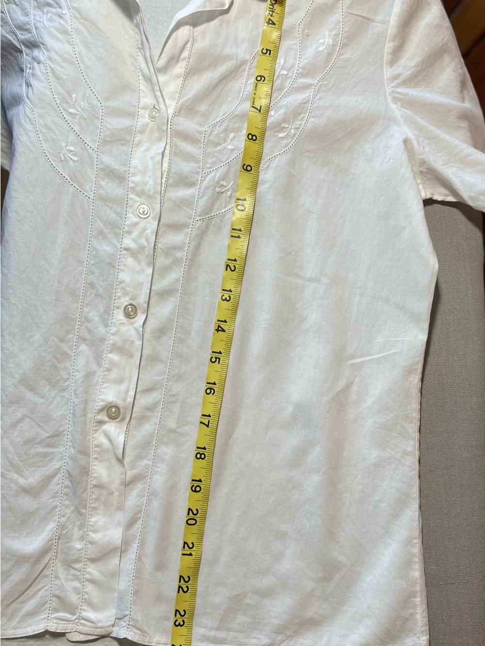 Vintage hand embroidered women’s white shirt - Picture 14 of 14